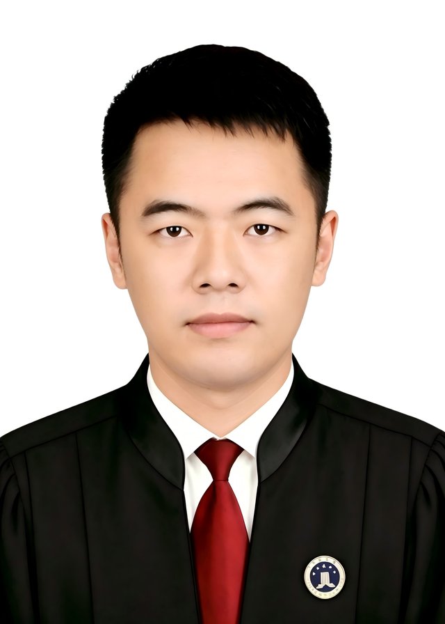 胡皓栊律师